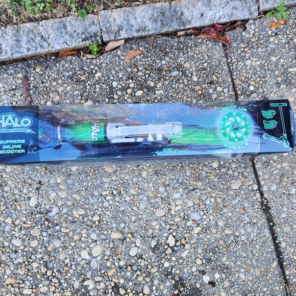 Halo Supreme Lime Green Scooter - Picture 4 of 5